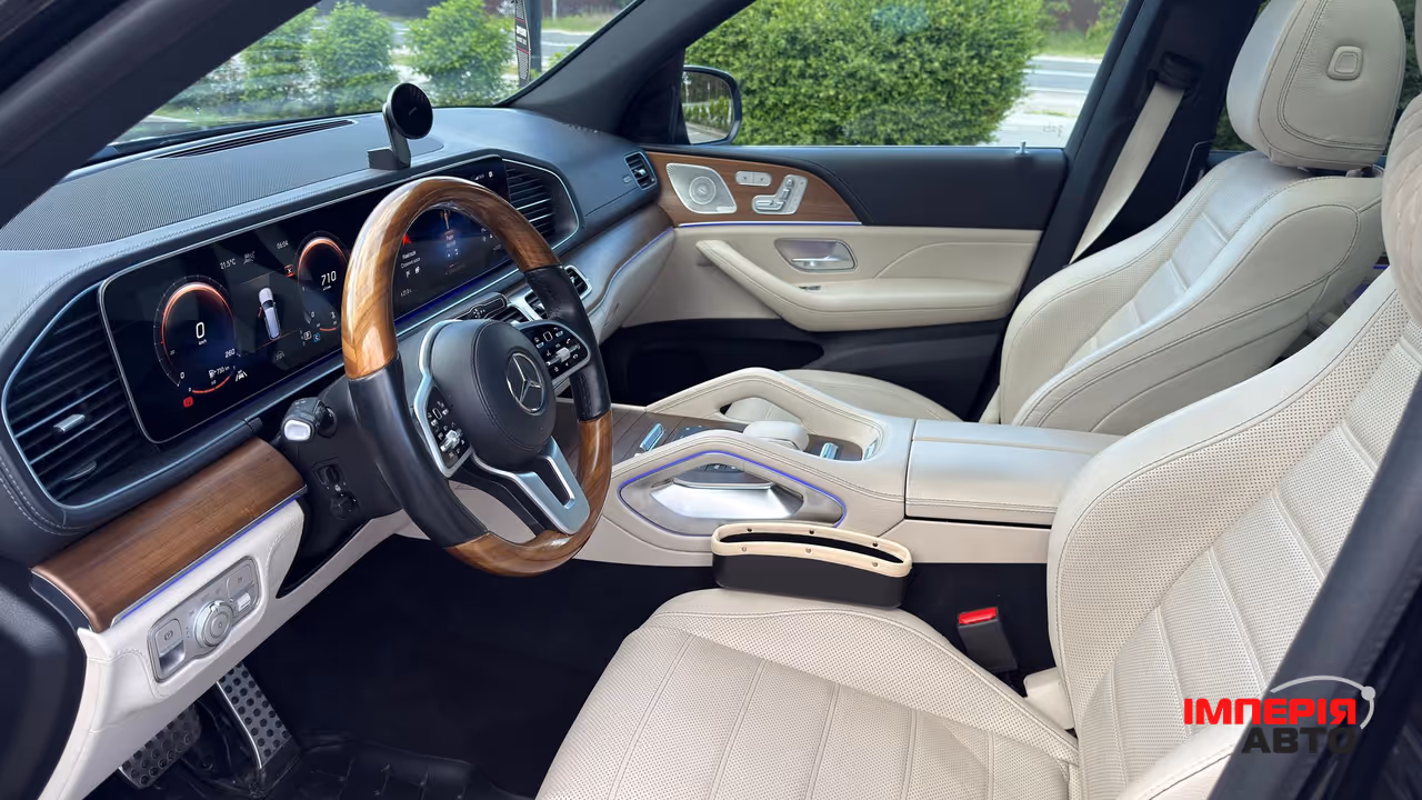 Mercedes-Benz GLS - фото 32