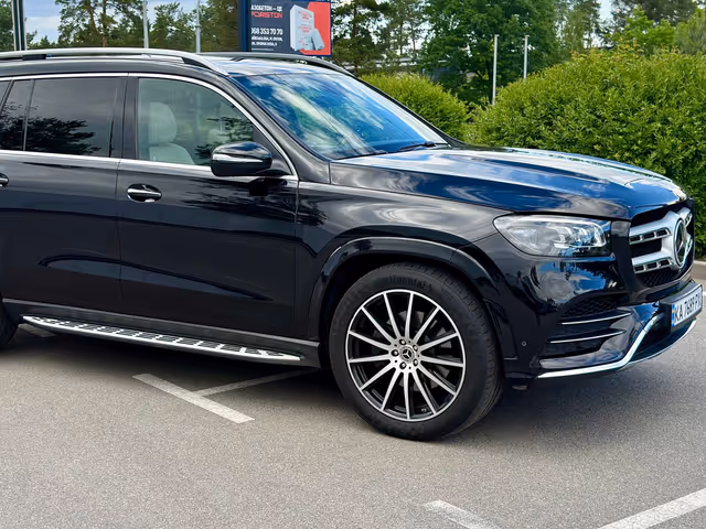 Mercedes-Benz GLS - фото 2
