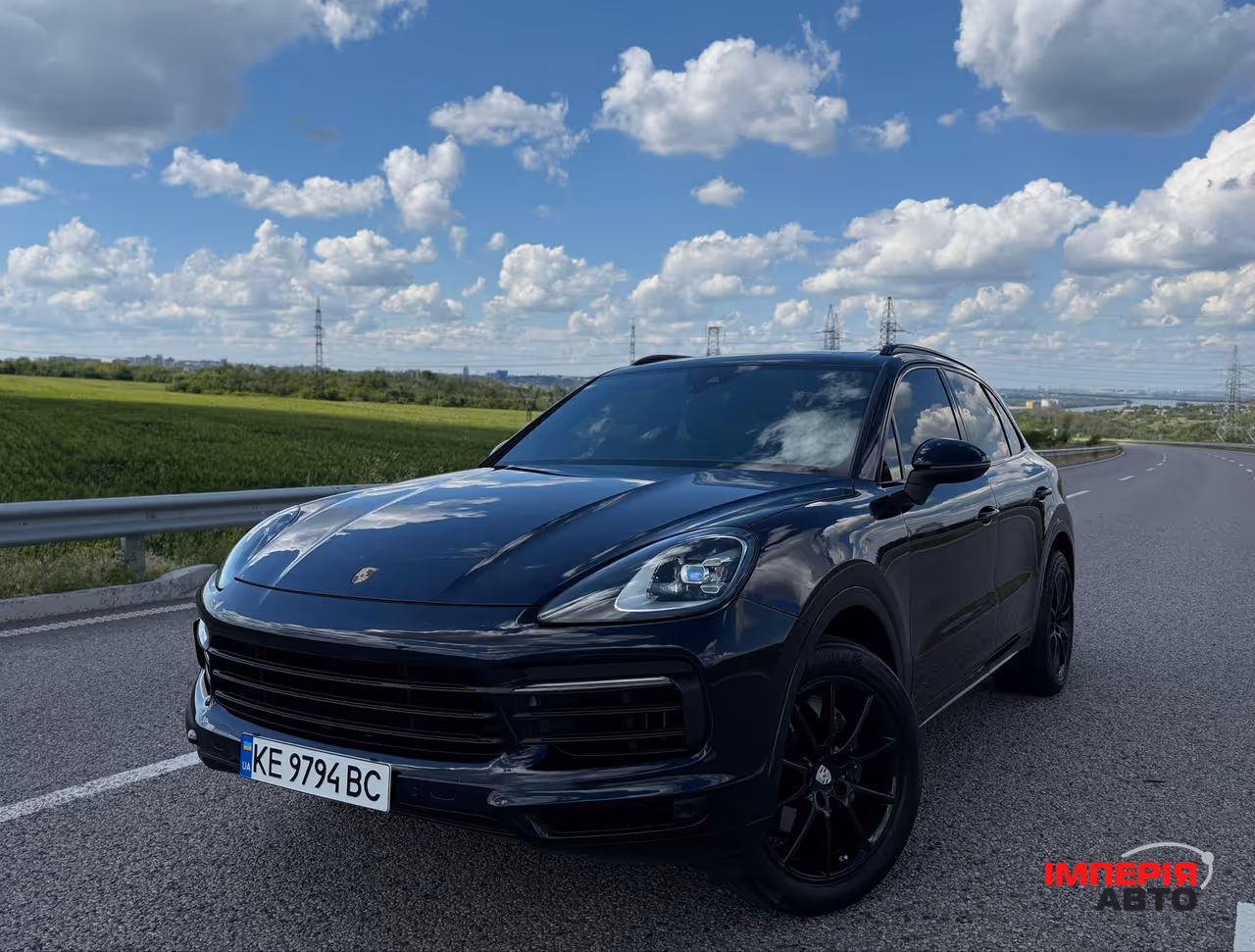 Porsche Cayenne - фото 1