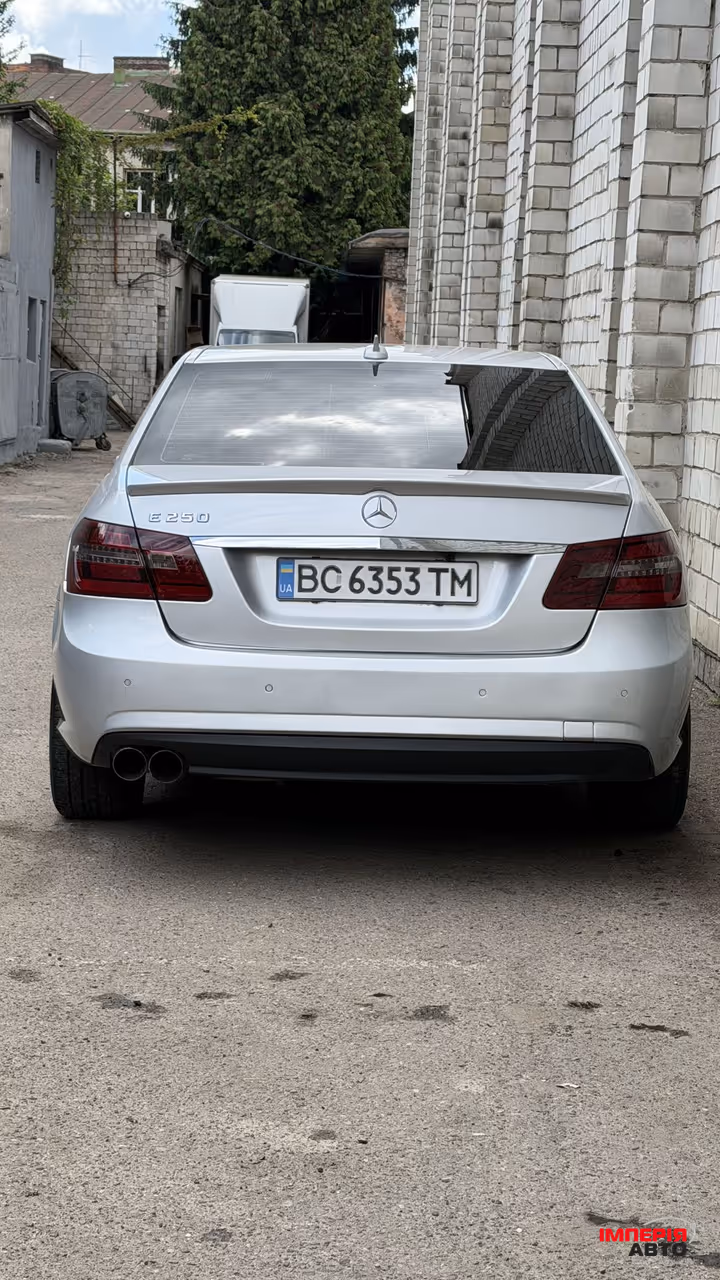 Mercedes-Benz E-Класс - фото 9