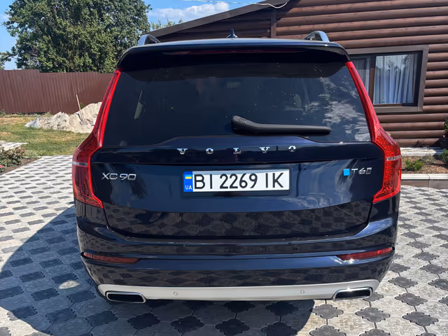 Volvo XC90 - фото 5