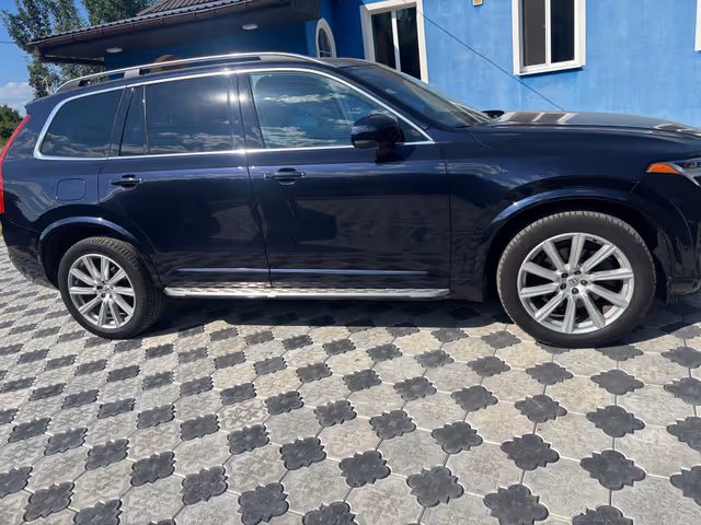 Volvo XC90 - фото 3