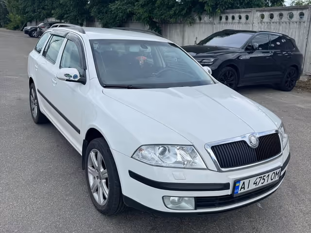 Skoda Octavia - фото 2