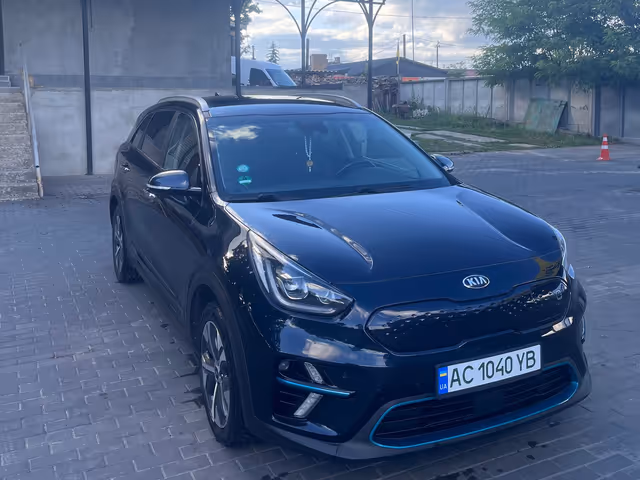 Kia Niro - фото 1