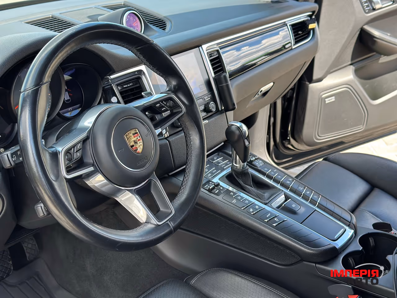 Porsche Macan - фото 9