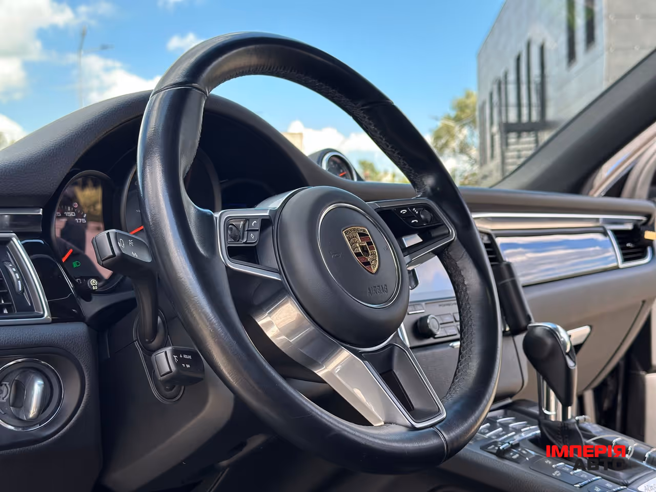 Porsche Macan - фото 10