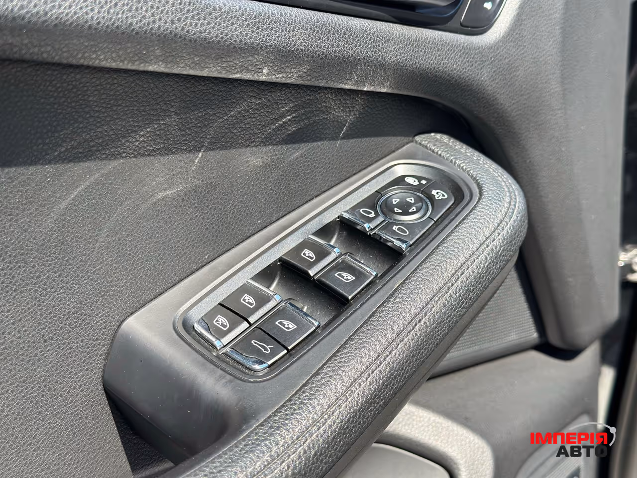 Porsche Macan - фото 19