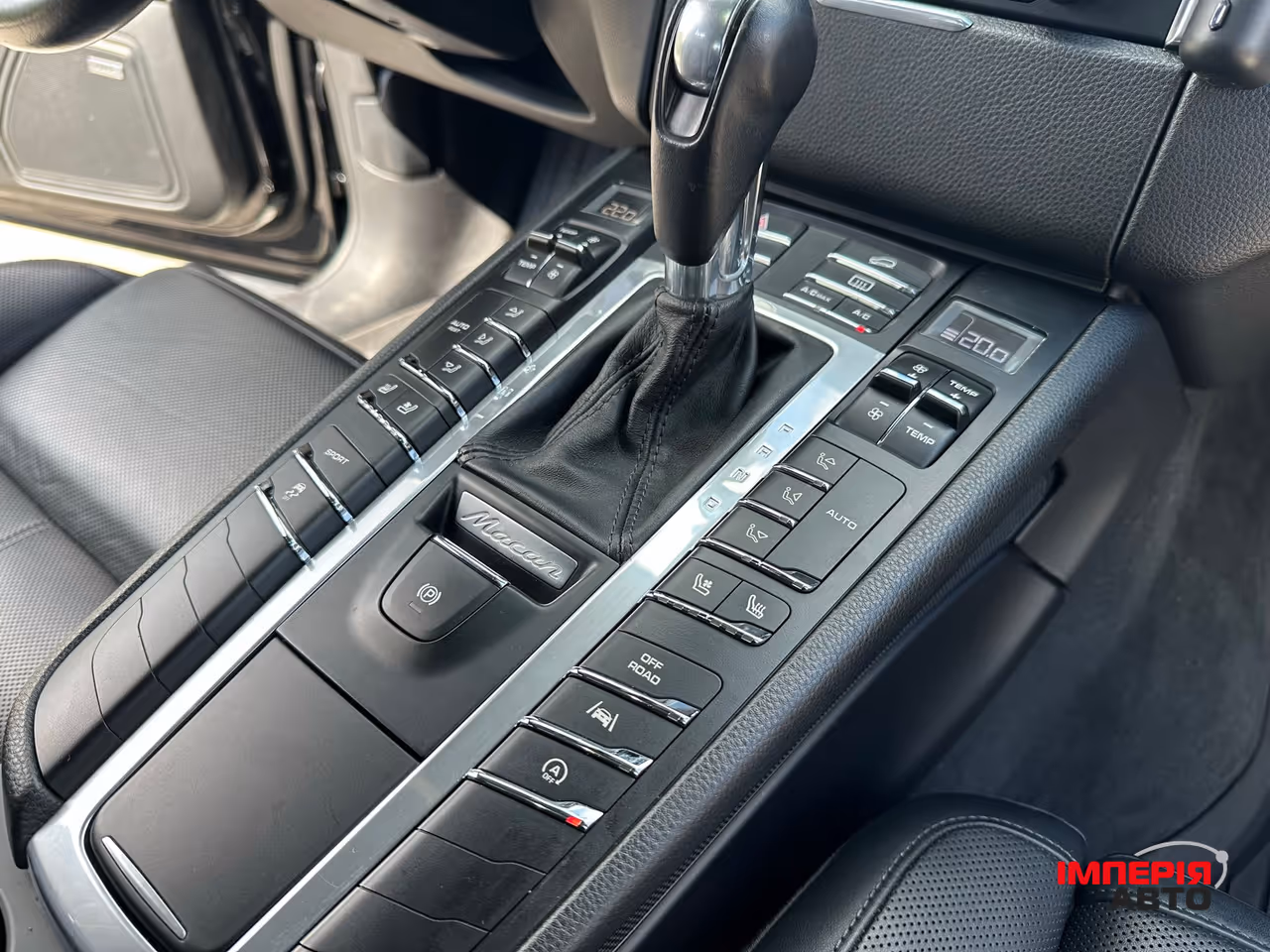 Porsche Macan - фото 31