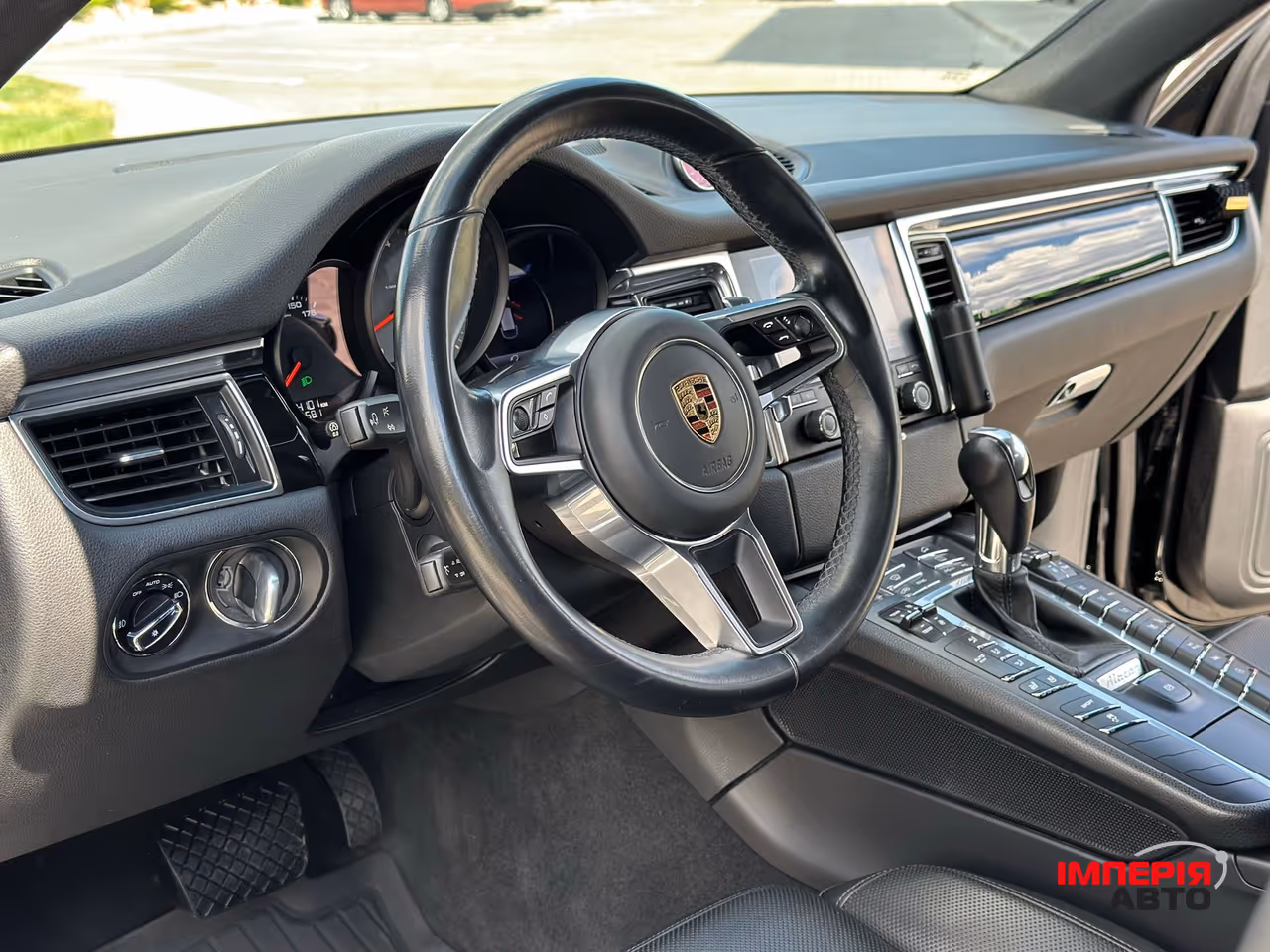 Porsche Macan - фото 8