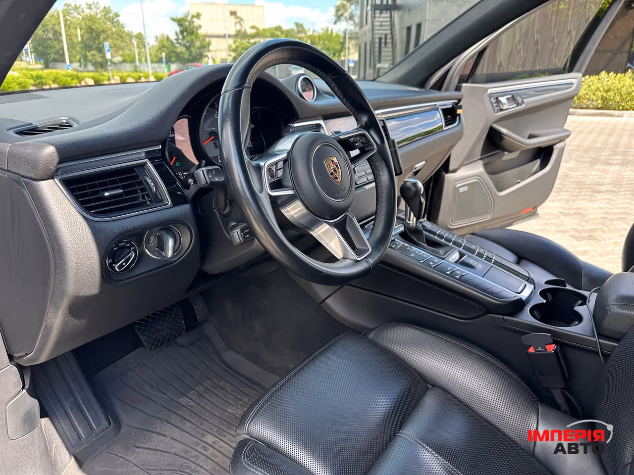 Porsche Macan - фото 13