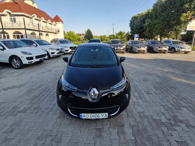 Renault ZOE - фото 5
