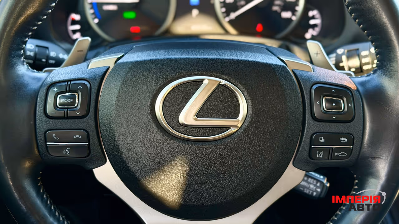 Lexus NX - фото 16