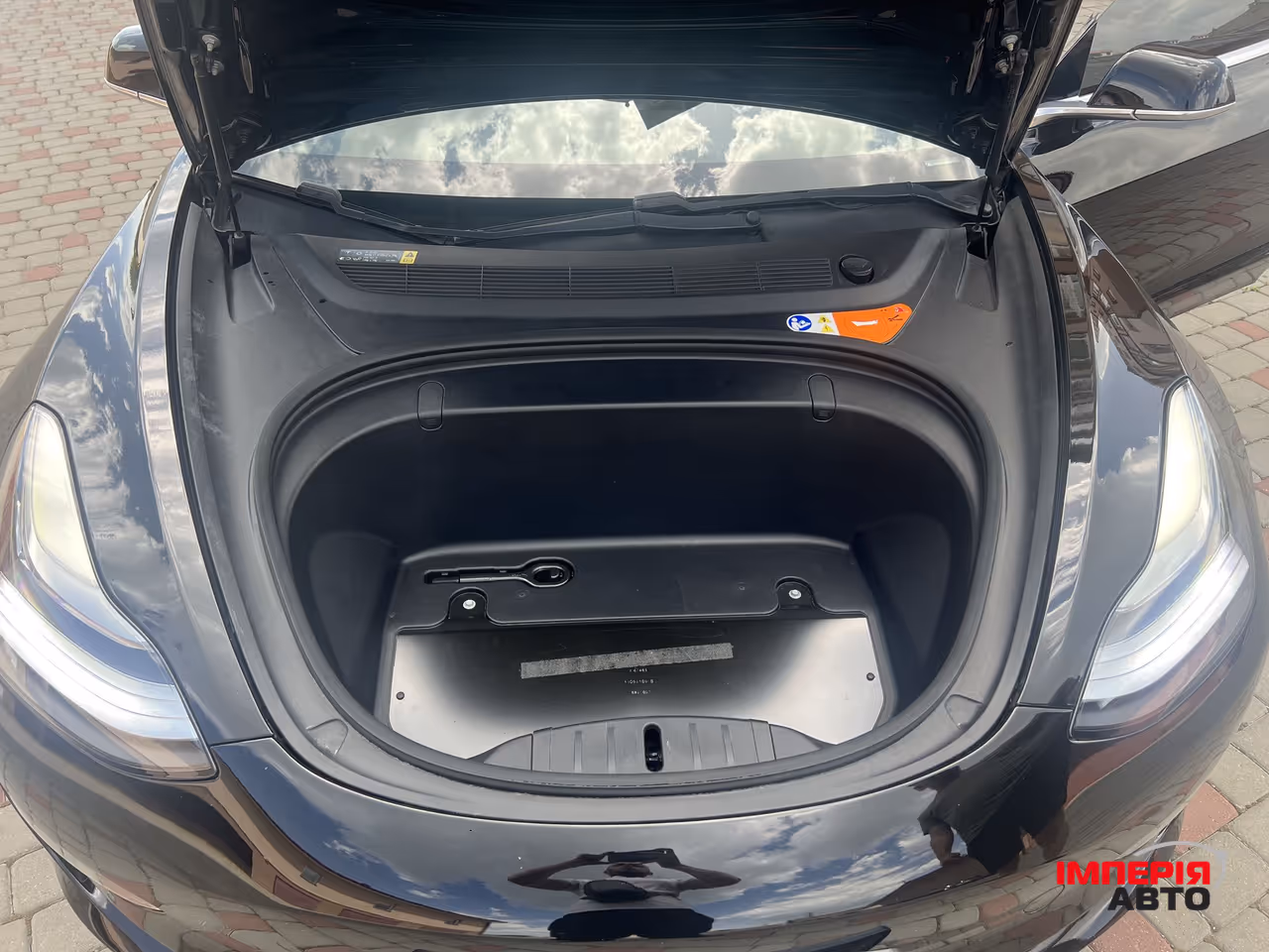 Tesla Model 3 - фото 35