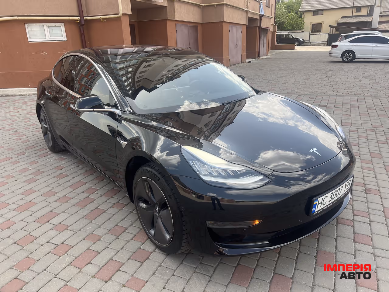 Tesla Model 3 - фото 2
