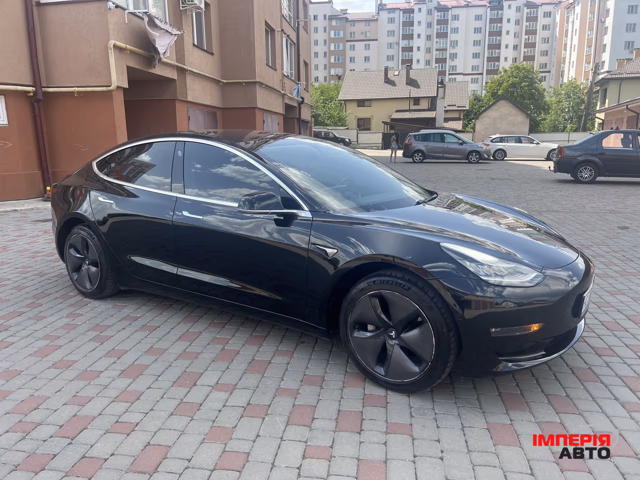 Tesla Model 3 - фото 9