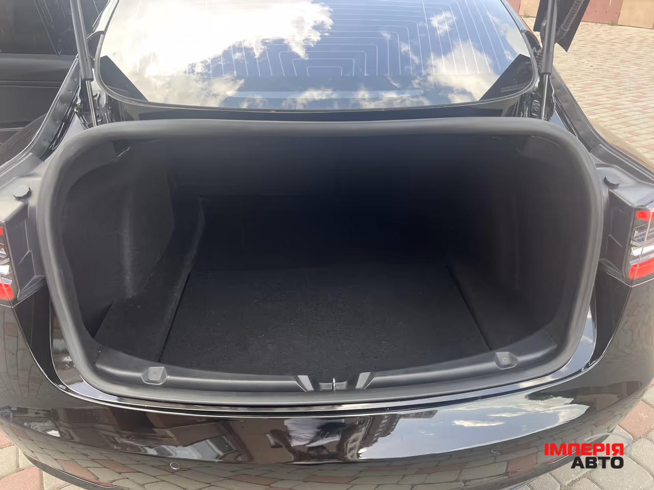 Tesla Model 3 - фото 30