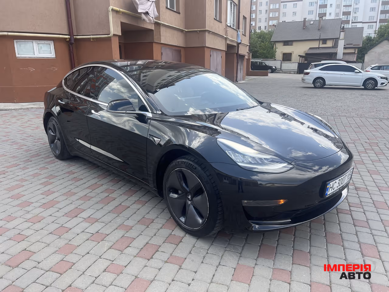 Tesla Model 3 - фото 3