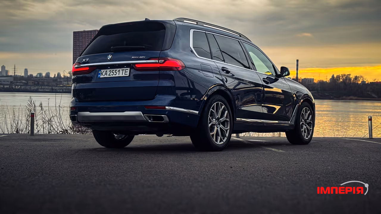 BMW X7 - фото 8