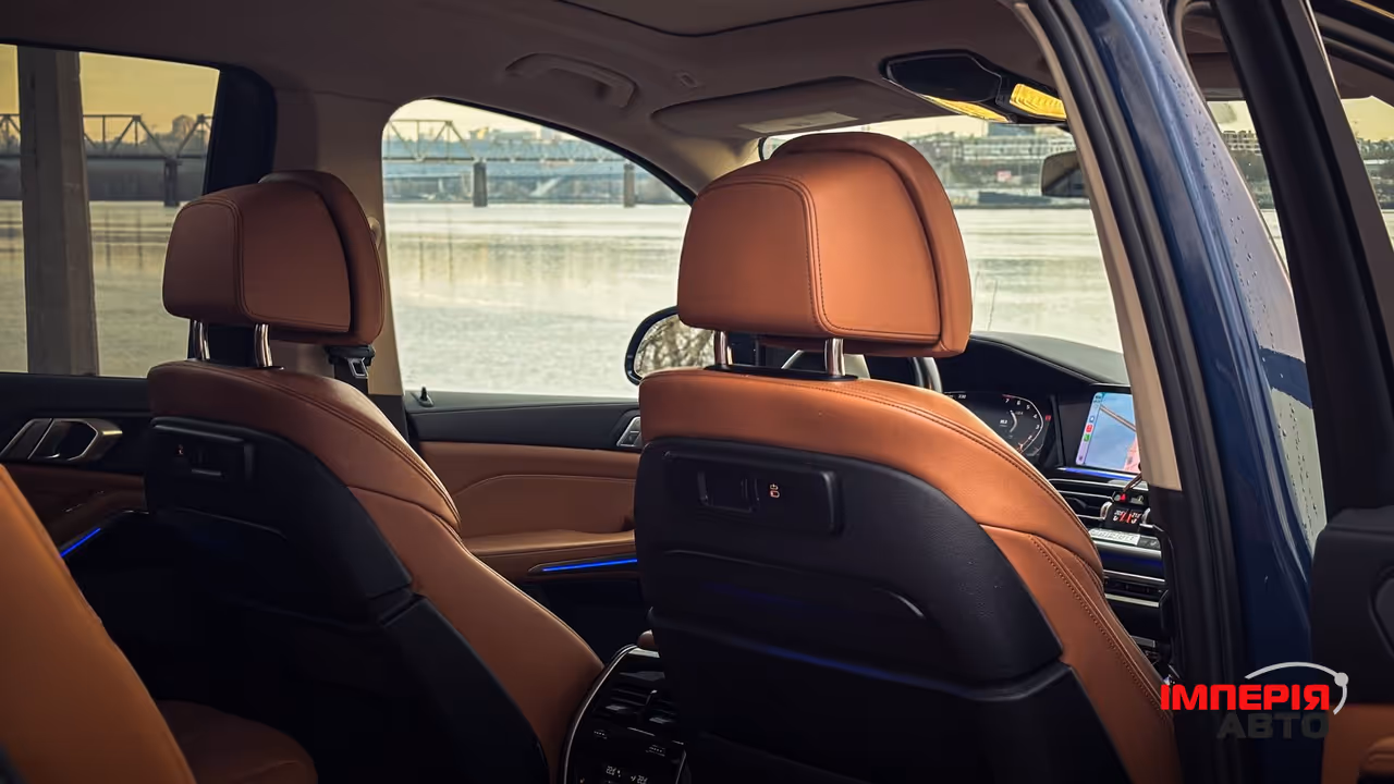 BMW X7 - фото 21