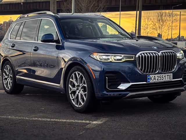 BMW X7 - фото 5