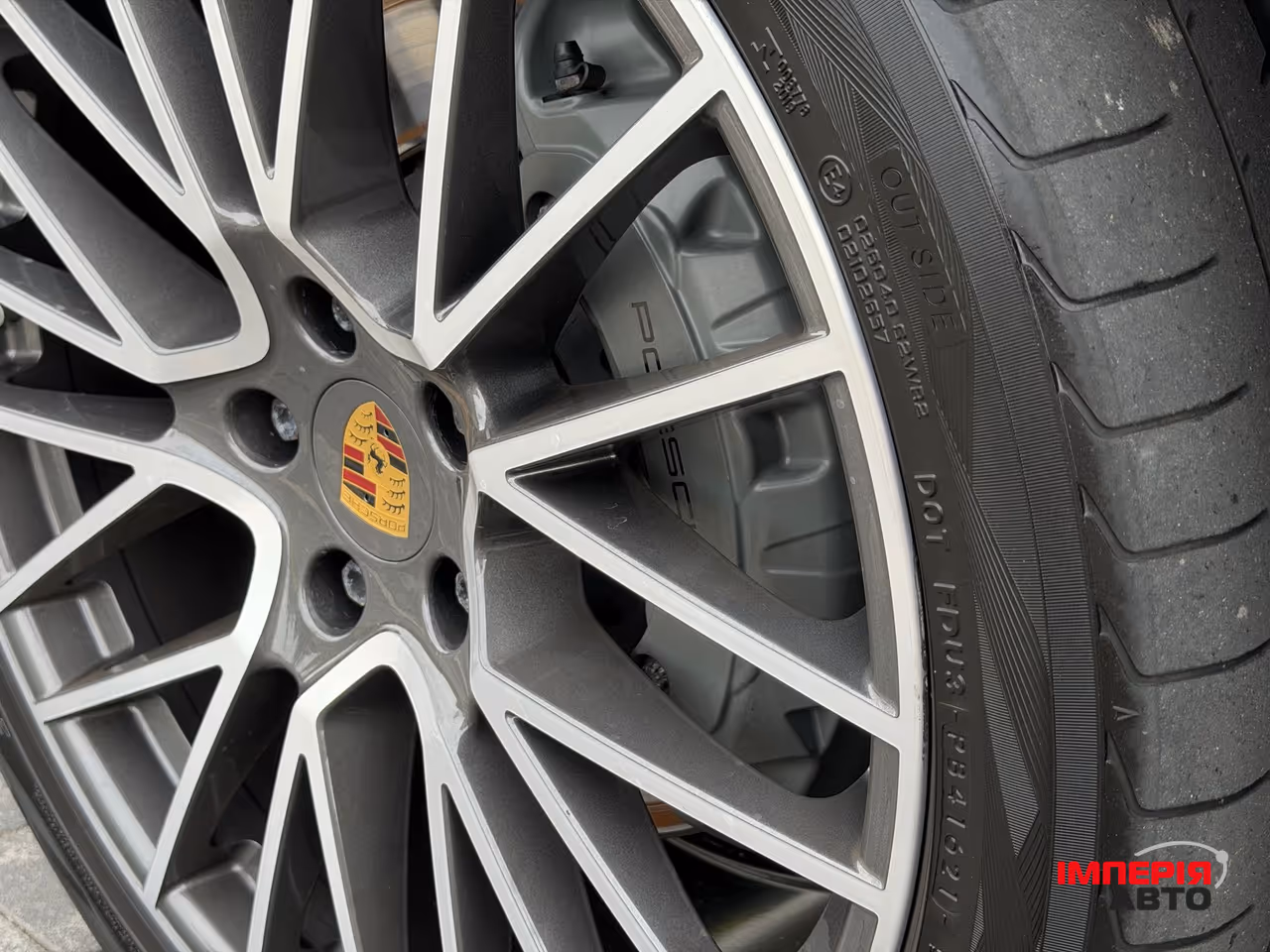Porsche Cayenne - фото 10