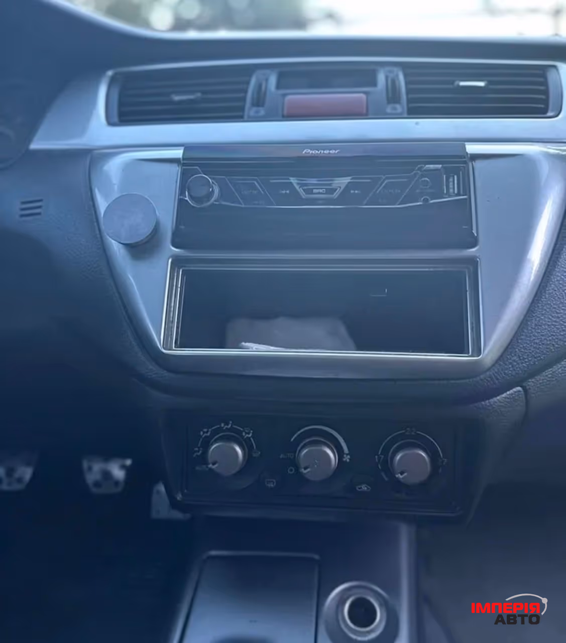 Mitsubishi Lancer - фото 8