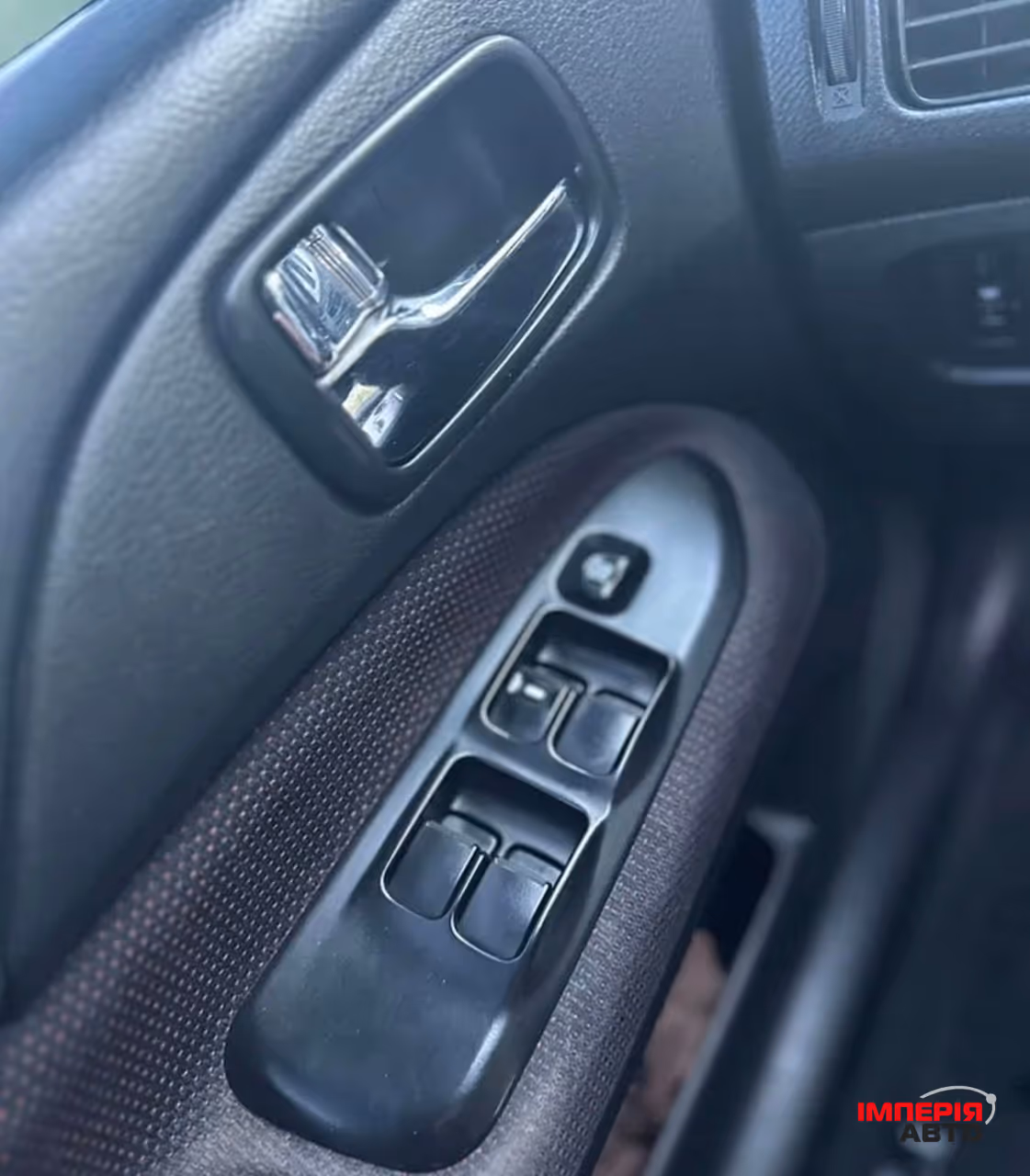 Mitsubishi Lancer - фото 9