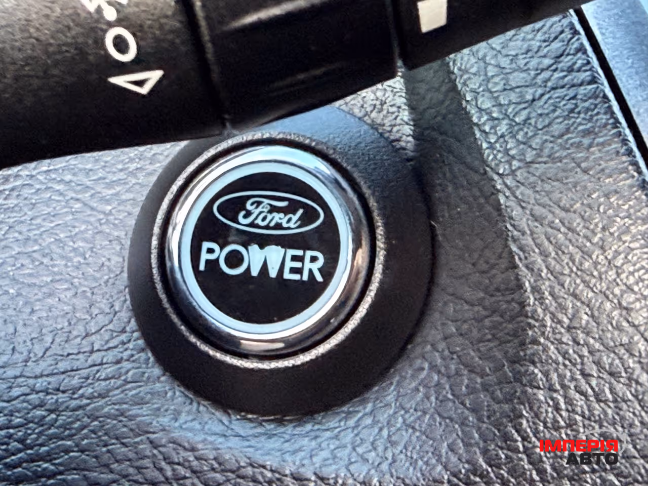 Ford Focus - фото 17