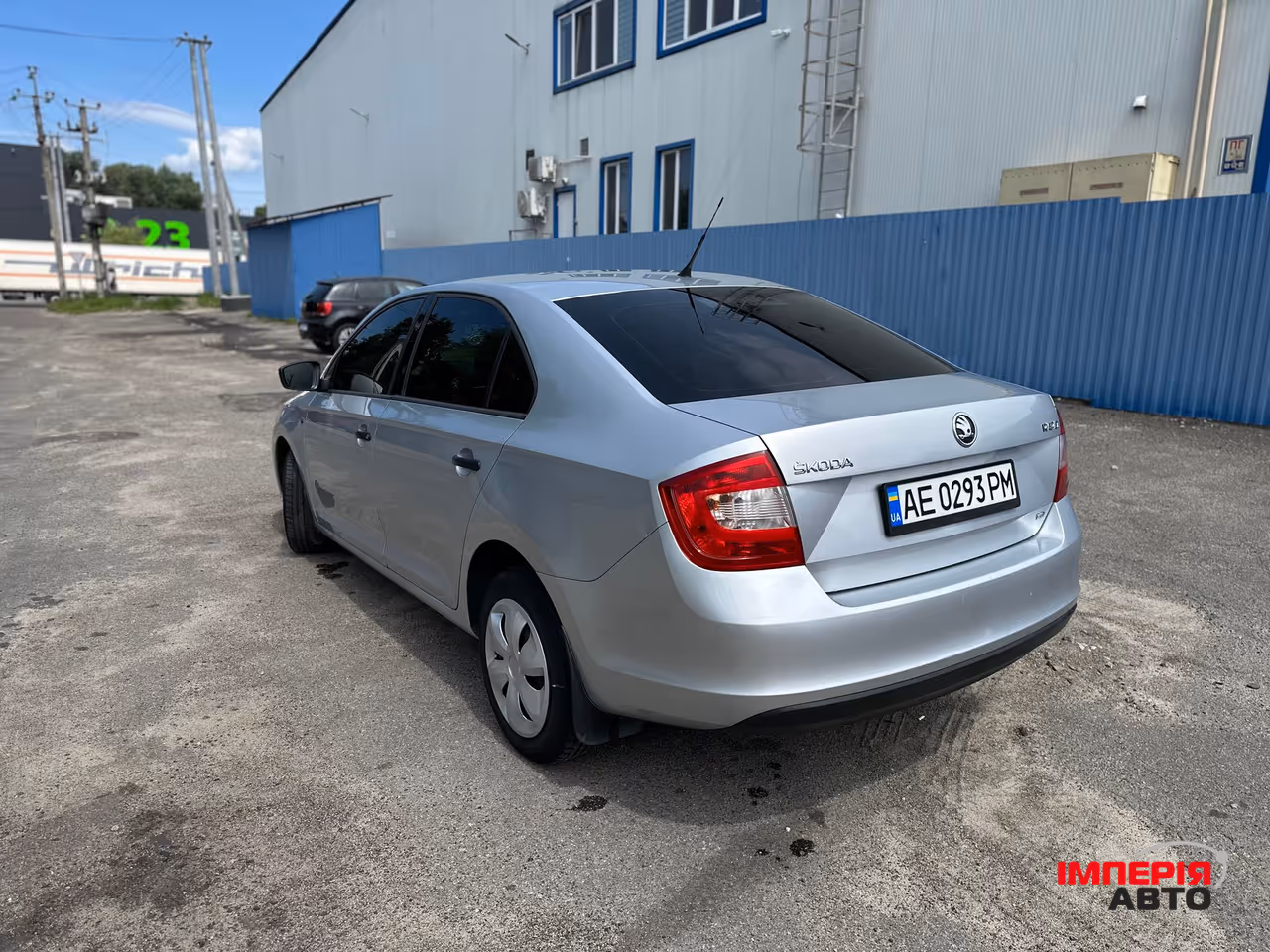 Skoda Rapid - фото 4