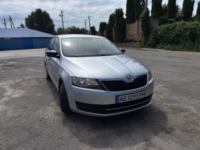 Skoda Rapid - фото 3