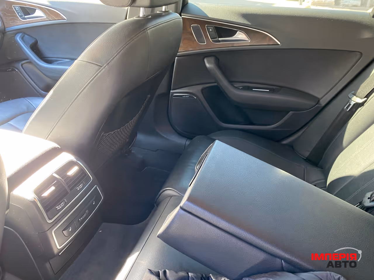 Audi A6 - фото 10