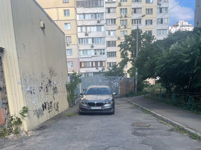 BMW 5 серії - зображення 1