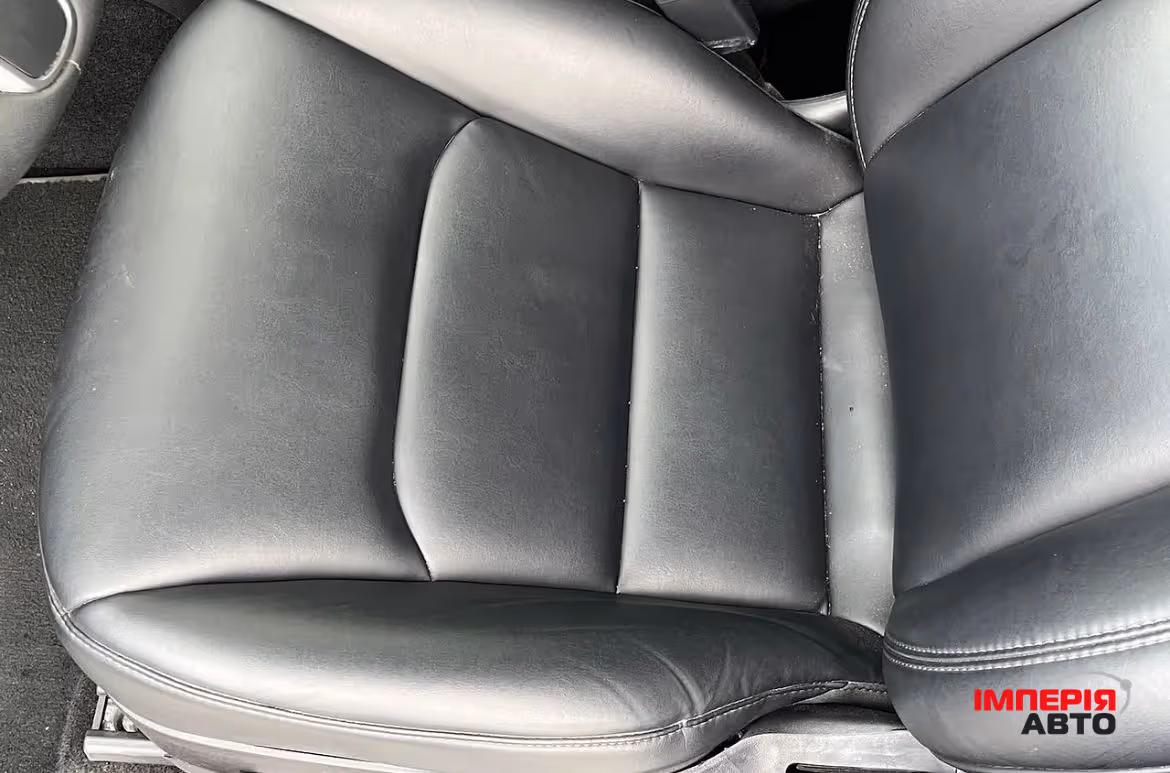 Tesla Model Y - фото 13