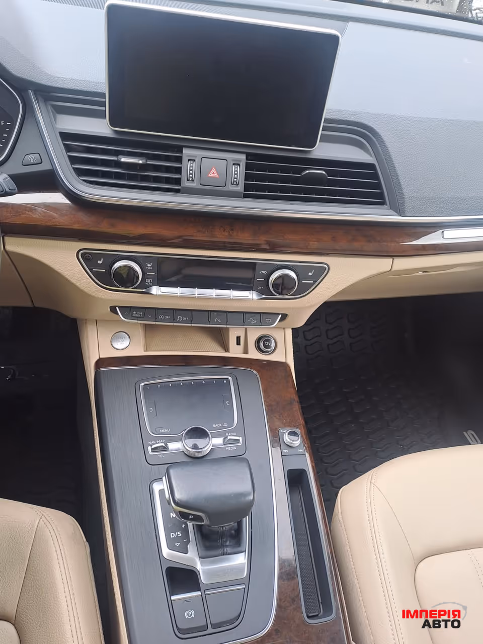 Audi Q5 - фото 14