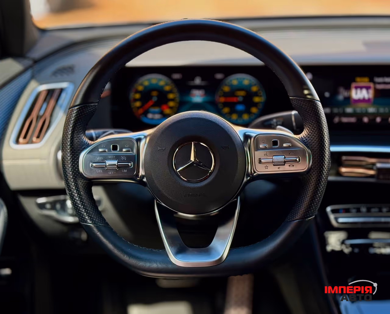Mercedes-Benz EQC - фото 16