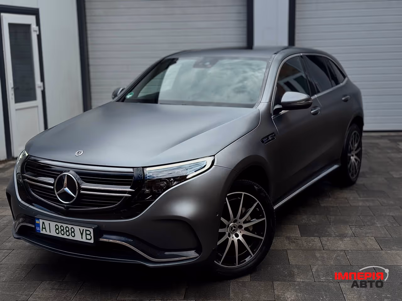 Mercedes-Benz EQC - фото 2