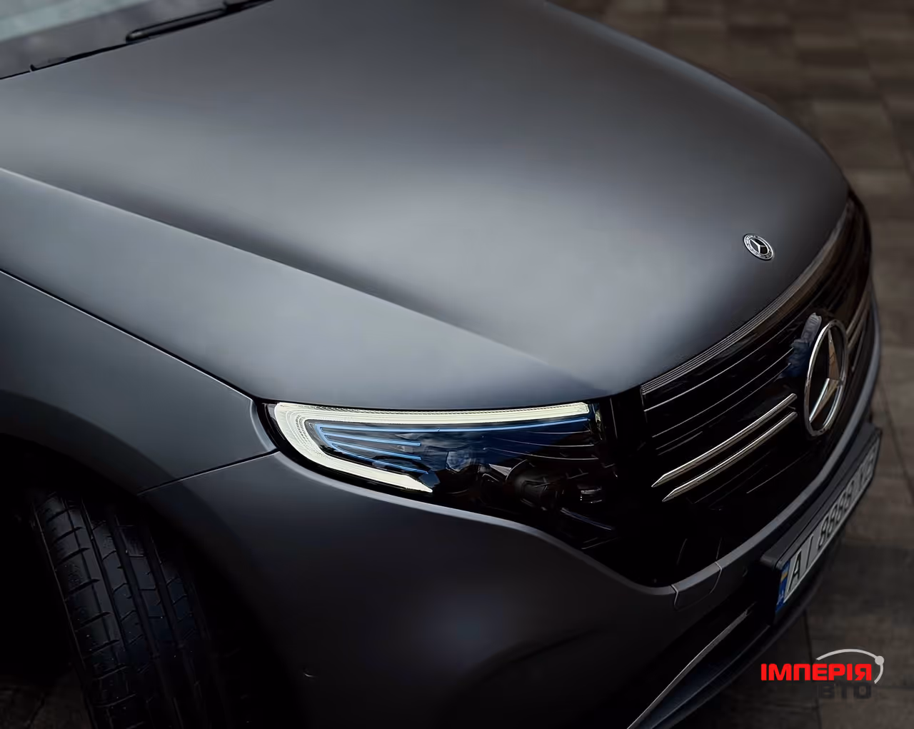 Mercedes-Benz EQC - фото 7