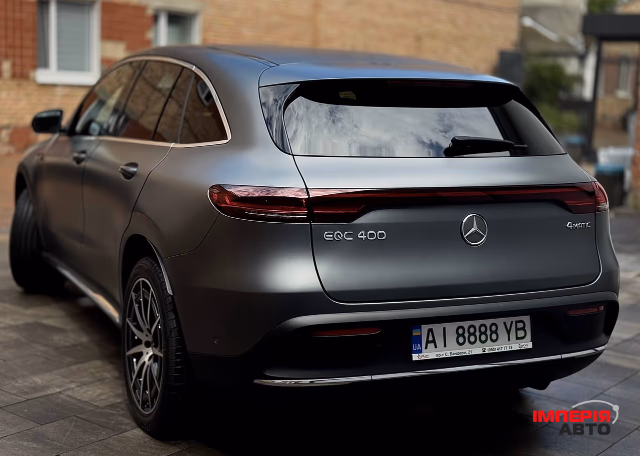 Mercedes-Benz EQC - фото 13