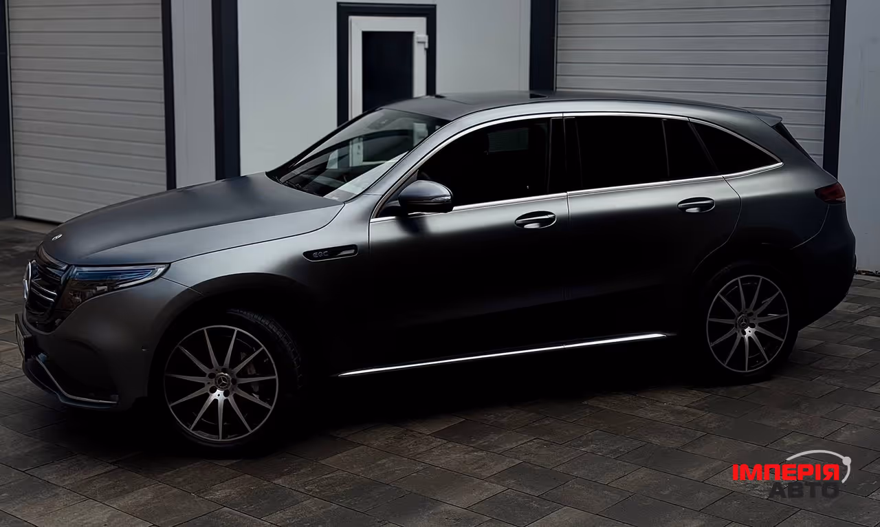 Mercedes-Benz EQC - фото 11
