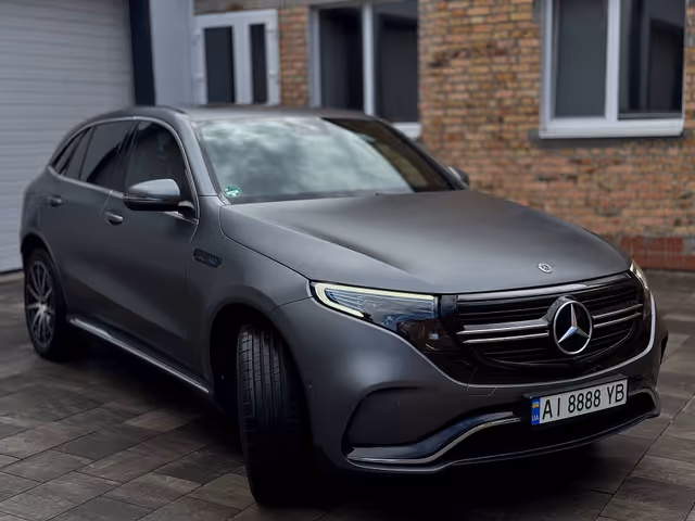 Mercedes-Benz EQC - фото 4