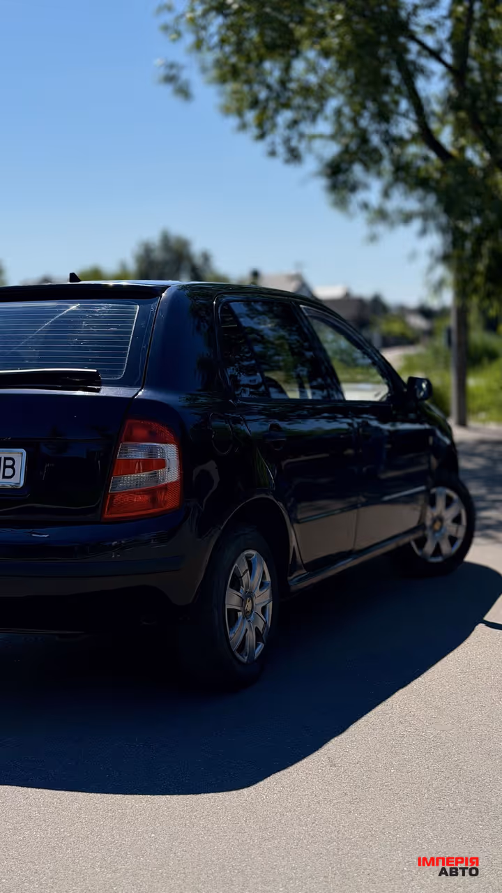 Skoda Fabia - фото 7