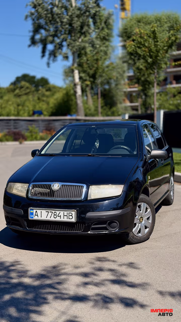 Skoda Fabia - фото 2