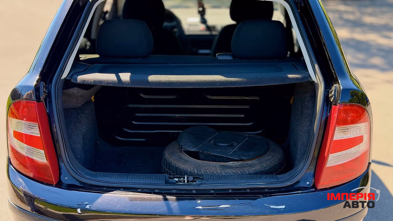 Skoda Fabia - фото 14