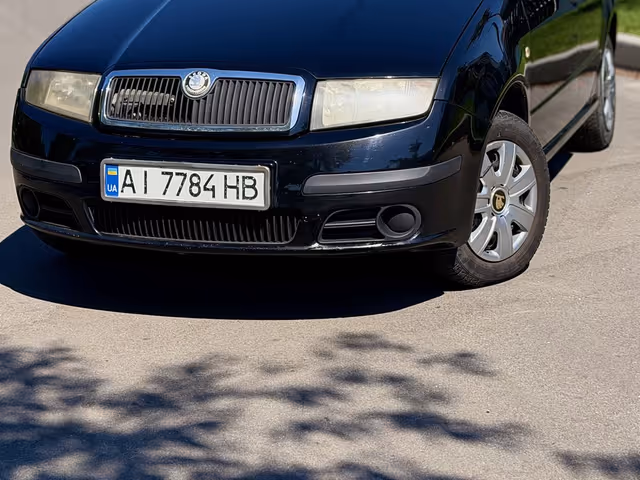 Skoda Fabia - фото 2