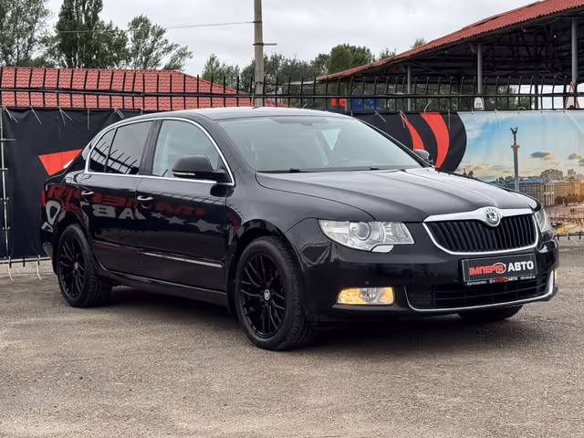 Skoda Superb - фото 3