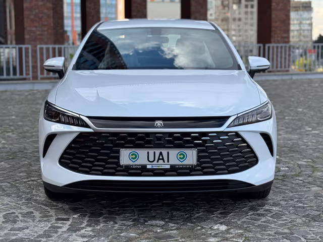 BYD Qin Plus - фото 2