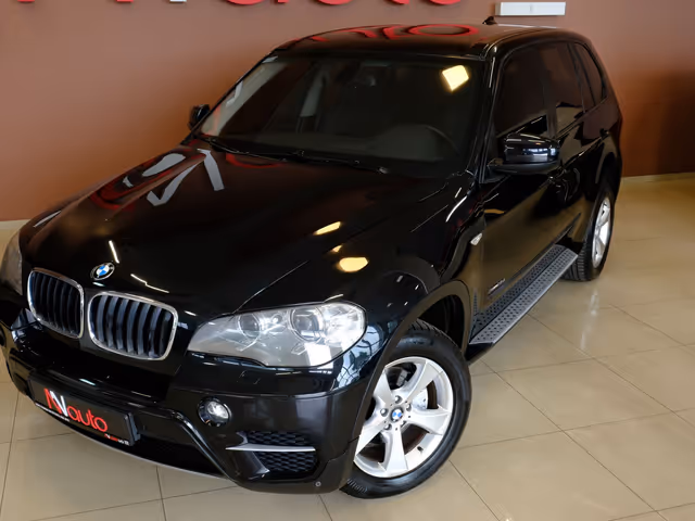 BMW X5 - фото 2