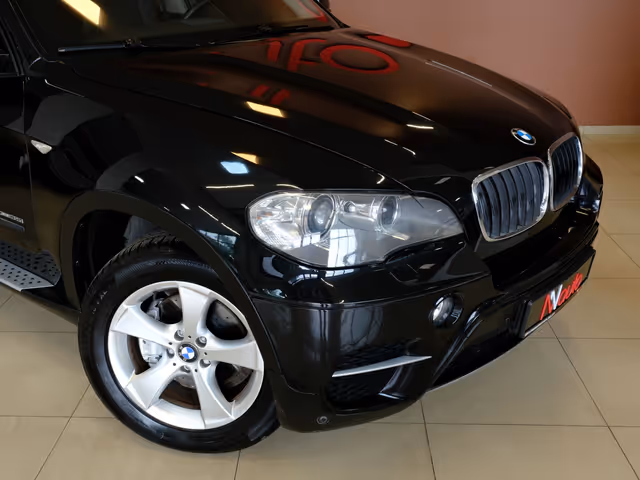 BMW X5 - фото 3