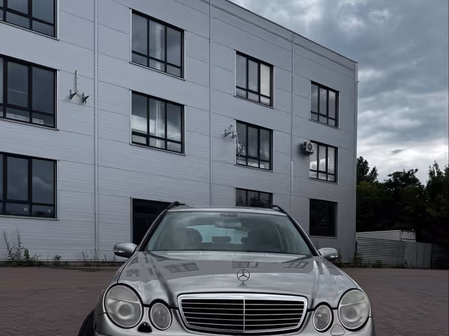 Mercedes-Benz E-Класс - фото 1