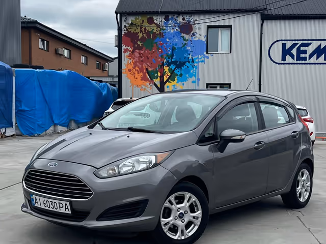 Ford Fiesta - фото 1